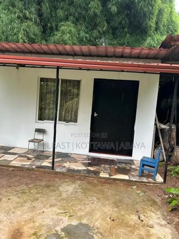 Sharing rooms for girls and room with facilities