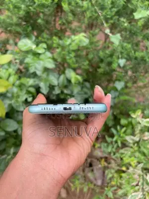 Apple iPhone 11 (Used)