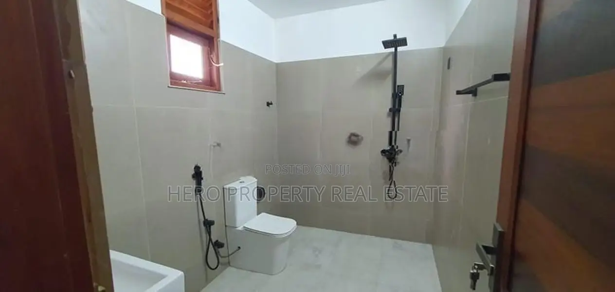 Two Story House for Rent in Piliyandala