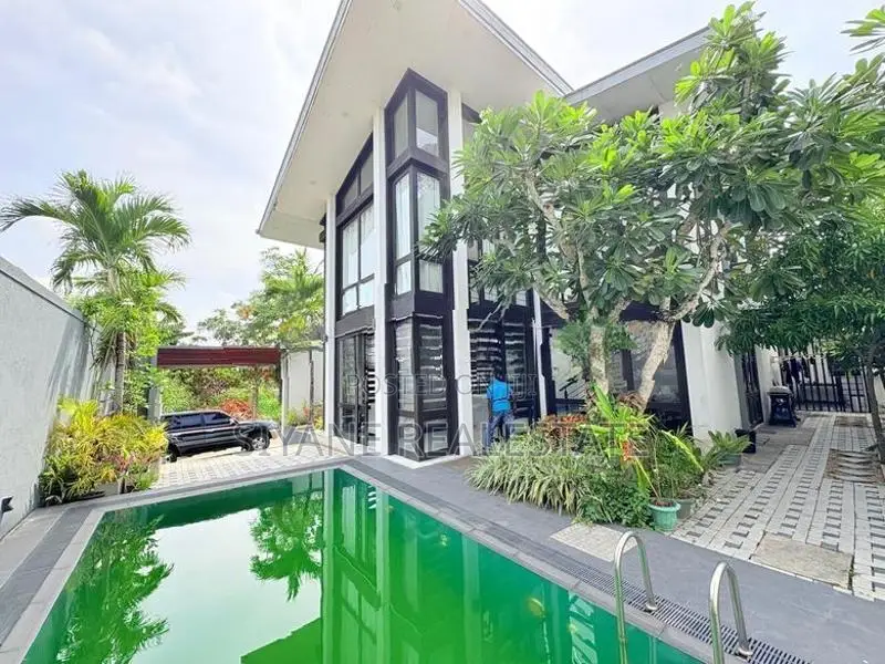 Luxury New House For Sale in Battaramulla