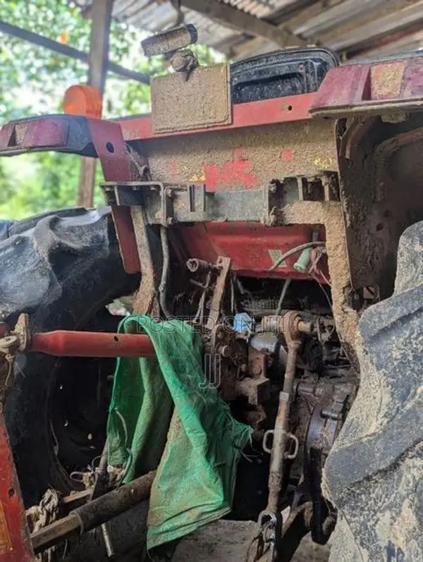 Massey Ferguson 135 2012