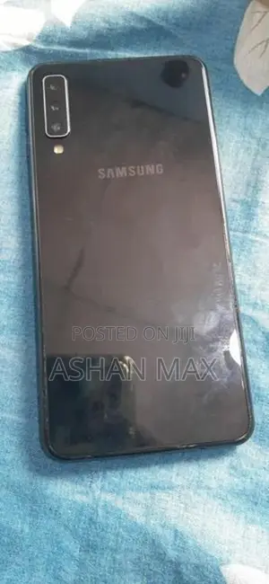 Samsung Galaxy A7 (Used)