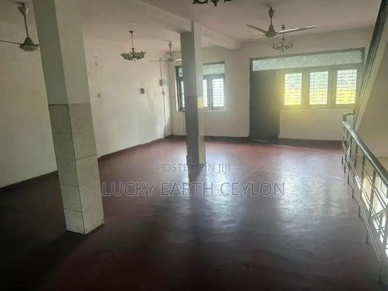 Kottawa, Unfurnished 2 Story Building For Rent (MG1335)