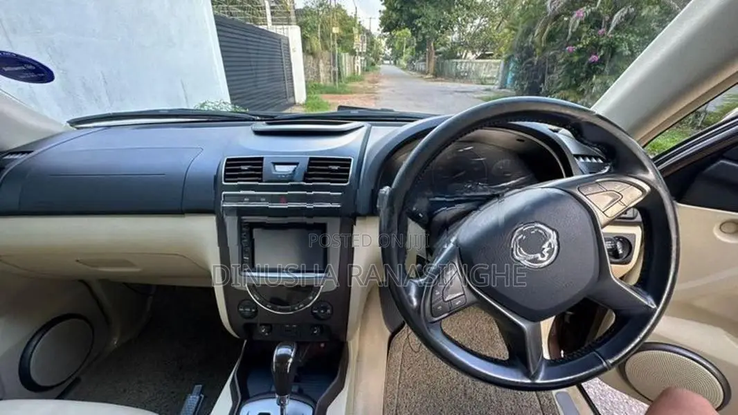 Ssang Yong Rexton 2015