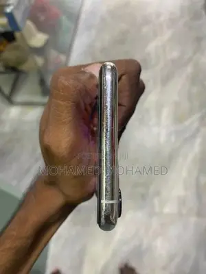 Apple iPhone 11 Pro Max (Used)