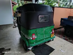 Bajaj RE 2010