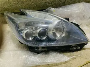 Toyota Prius W30 Head Light