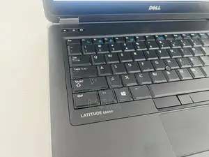 Dell Vostro 3568 Core i5 7th GEN Radeon R5 M420 2GB VGA 15.6 Display