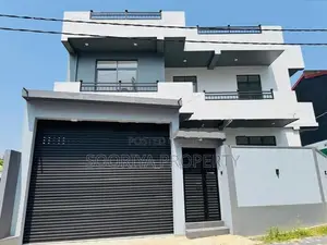 ගඩොලින් තැනූ Brand New සුඛෝපභෝගී දෙමහල් නිවසක් විකිණීමට - Piliyandala
