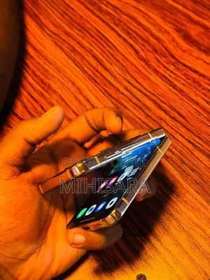 Samsung Galaxy Z Flip 5 256GB (Used)