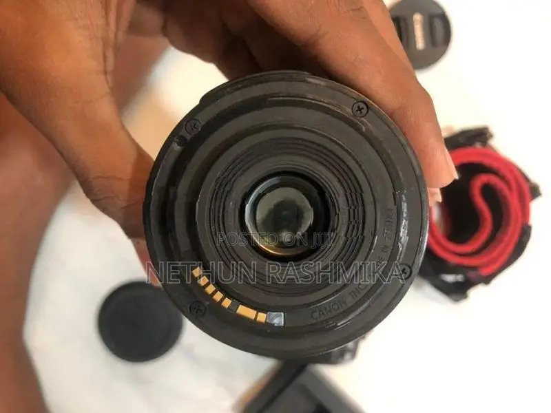 Canon EOS-1100D Camera