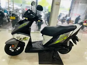 Yamaha Ray ZR 2018