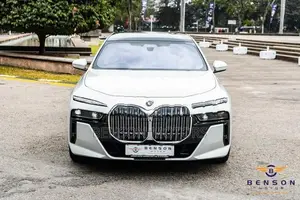 BMW 740i Straight PETL 2024