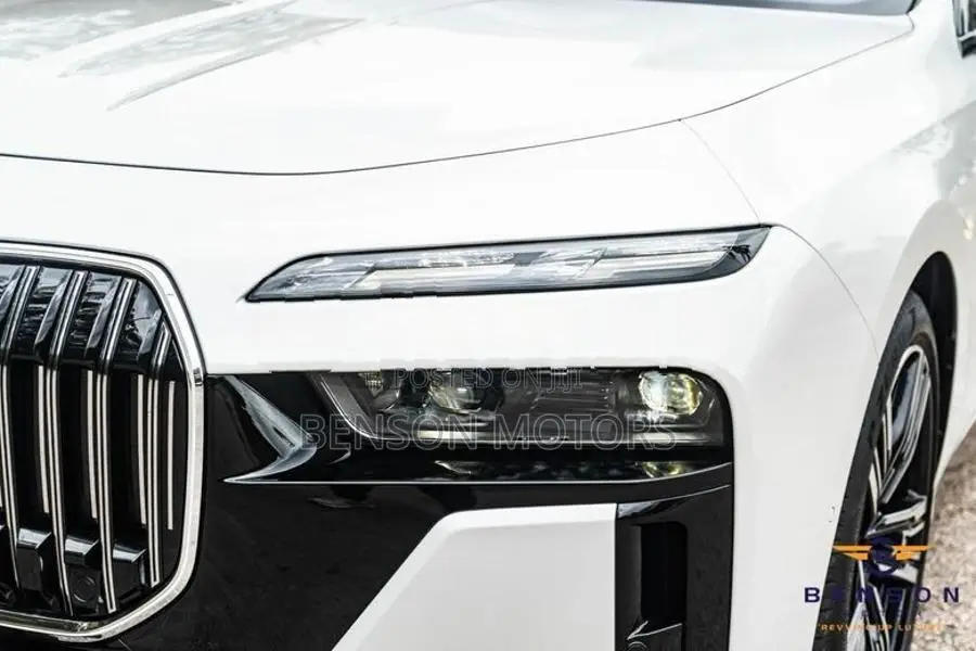 BMW 740i Straight PETL 2024
