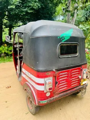 Bajaj RE 2002