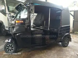 Bajaj RE 2013
