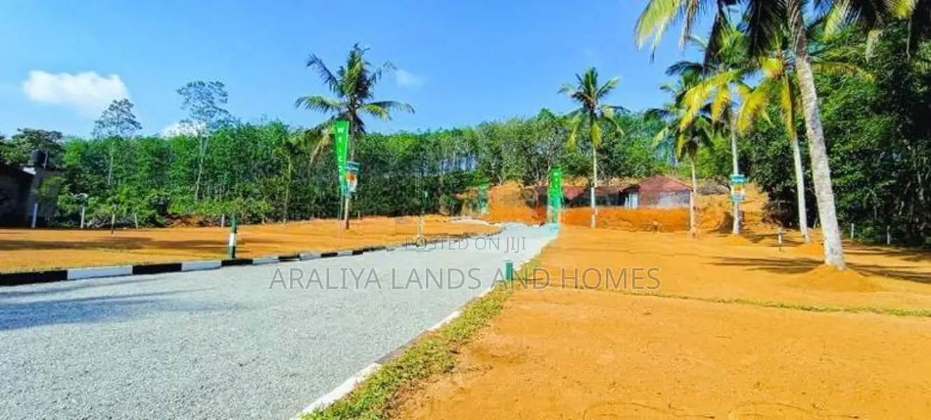 Most Valuable Land for Sale in Homagama Watareka
