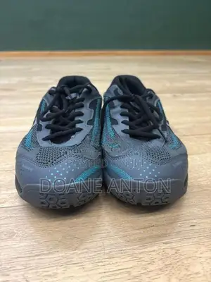 Yonex V200-L Indoor Court Shoes