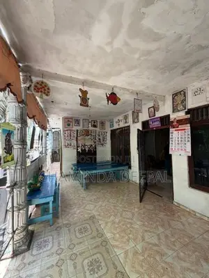 Two Story 8 Bed Rooms Large House for Sale in Grandpass - Colombo 14