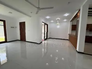 House in Athurugiriya