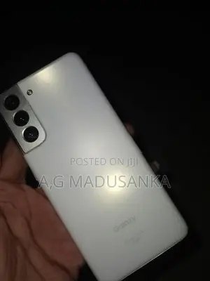Samsung Galaxy S21 Plus (Used)