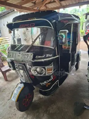 Bajaj RE 2010