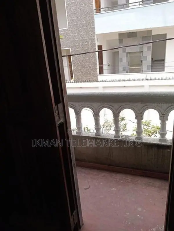 Room For Rent In Dehiwala - (Males Only)