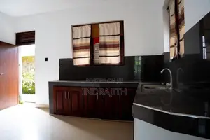 Athurugiriya – Galwarusawa Road House for sale