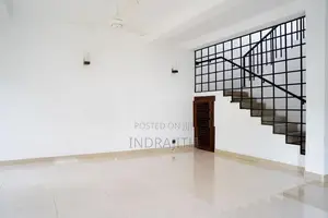 Athurugiriya – Galwarusawa Road House for sale