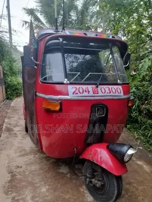 Bajaj RE 1999