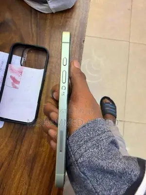Apple iPhone 17 I phone (Used)