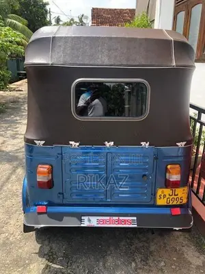 Bajaj RE 2006