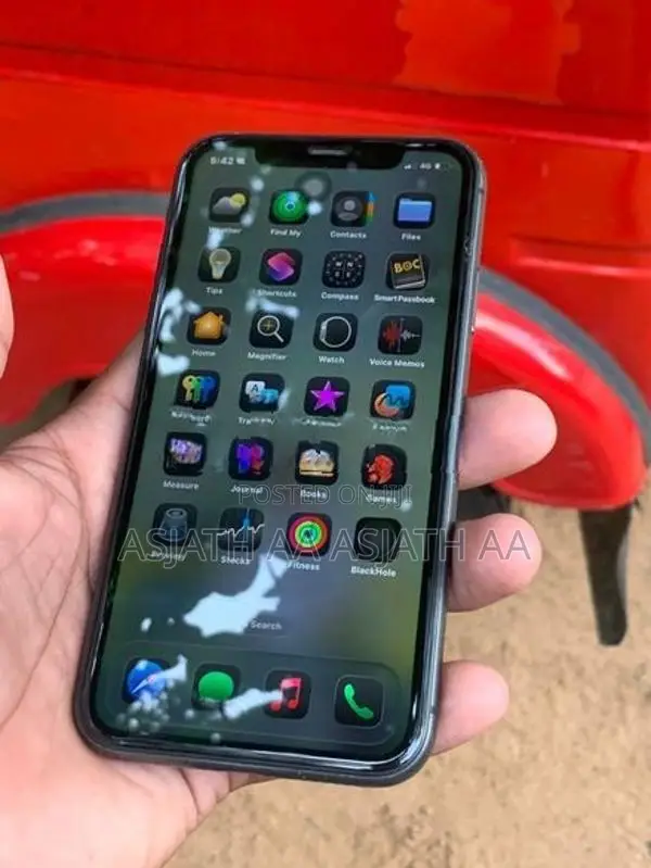 Apple iPhone 11 (Used)