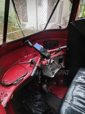 Bajaj RE 1999