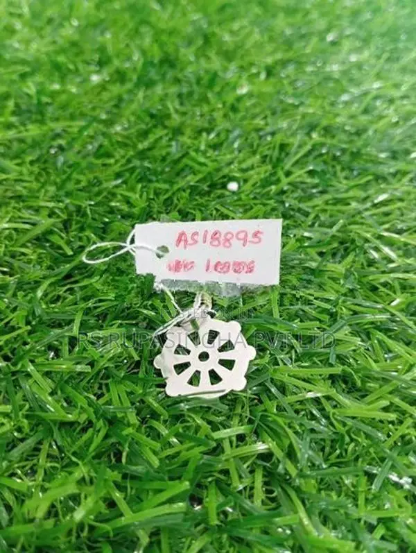 Silver Pendant 1.1g