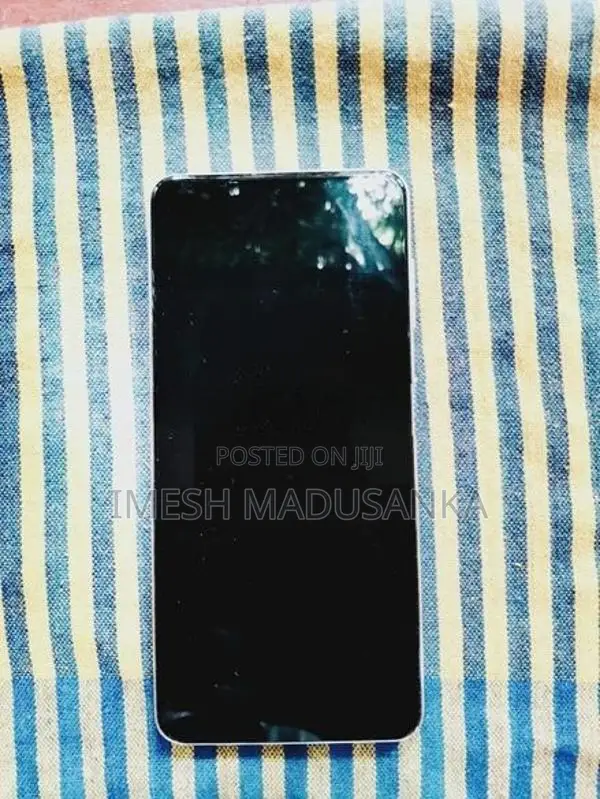 Samsung Galaxy S21 8GB 256GB (Used)