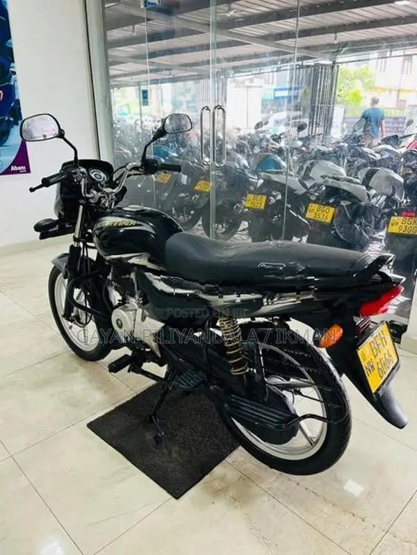 Bajaj Platina 2017