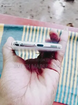 Samsung Galaxy S21 8GB 256GB (Used)