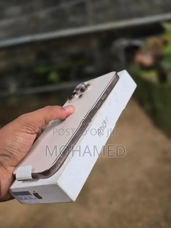 Apple iPhone 16 Pro Max 256GB (Used)