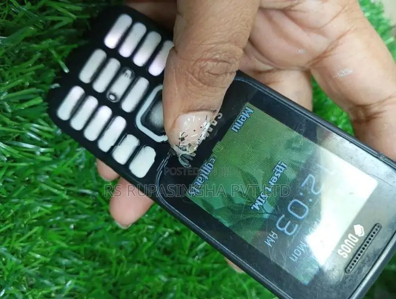 Samsung Button Phone (Used)