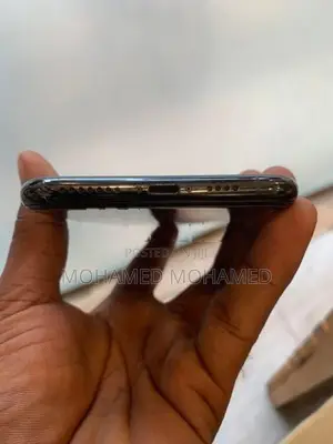 Apple iPhone 11 Pro Max (Used)