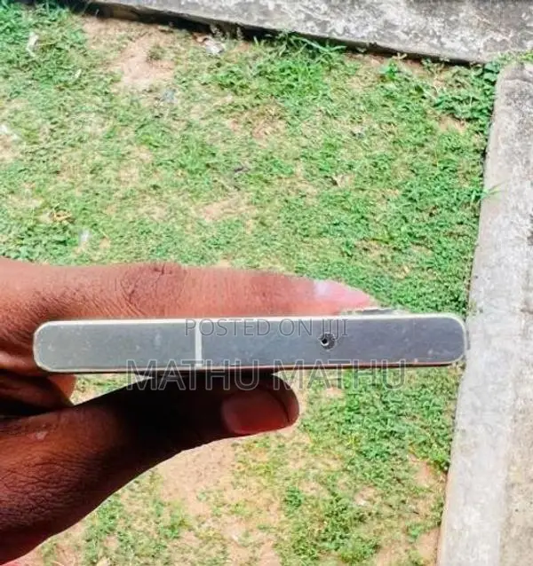 Samsung Galaxy S23 Ultra (Used)