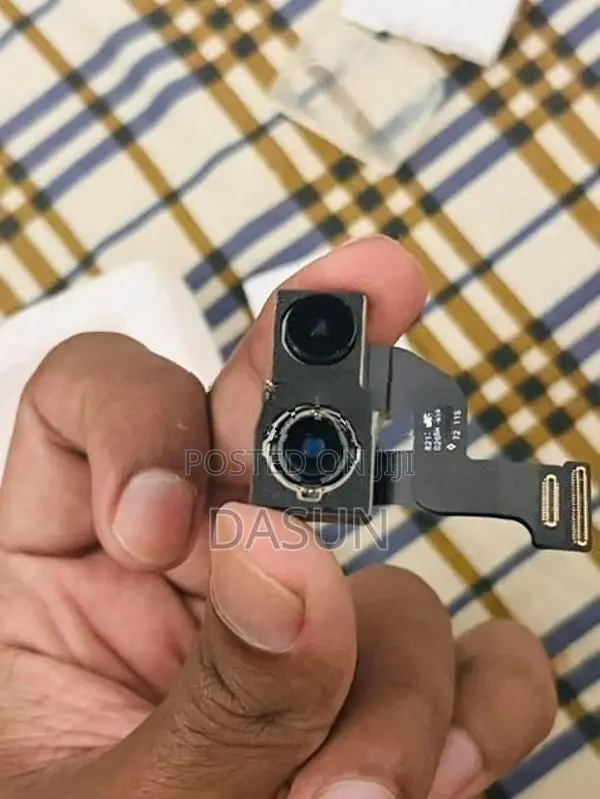 Apple iPhone 12 Camera