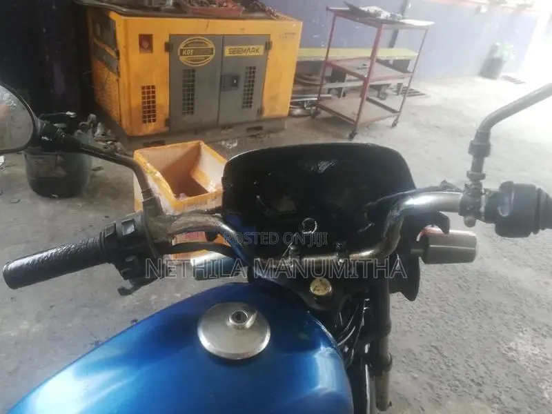 TVS Victor 2003
