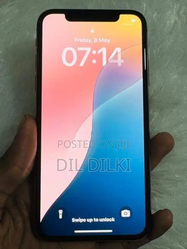 Apple iPhone XS (Used)