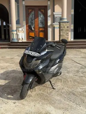 Suzuki Burgman 2019