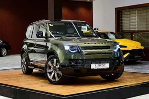Land Rover Defender X-Dynamic P300e MY 2026