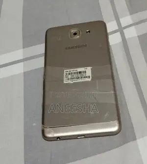 Samsung Galaxy J7 (Used)