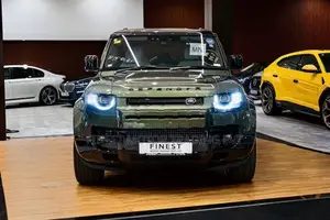 Land Rover Defender X-Dynamic P300e MY 2026