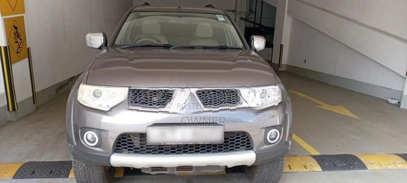 Mitsubishi Montero SPORT (KH4 WGRPZR) 2011